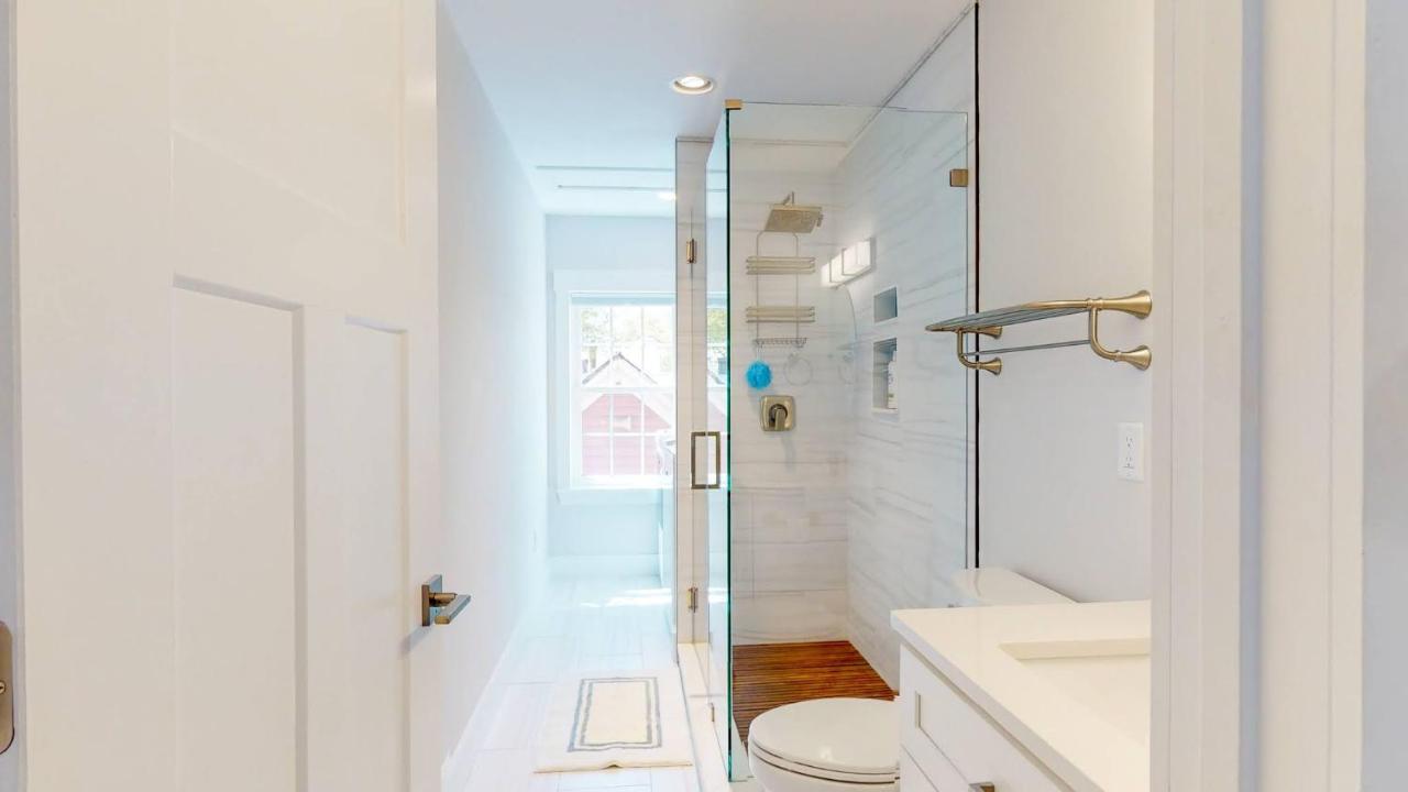 Modern 2Br 2Ba With King Bed-Fast Wi-Fi 75 Inch Oled Tv Villa Wilmington Ngoại thất bức ảnh